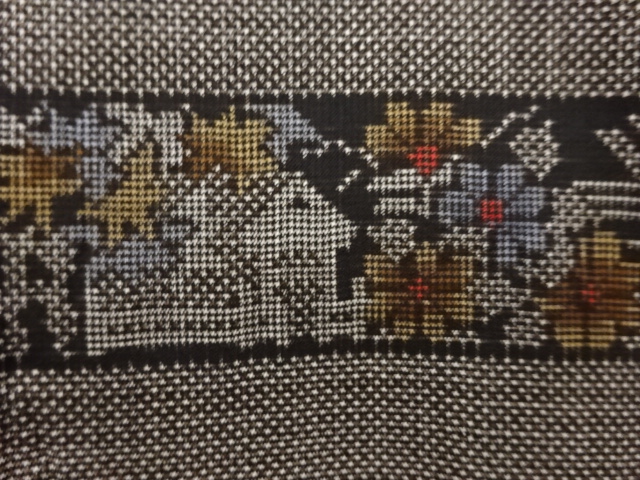 JAPANESE KIMONO / ANTIQUE KIMONO / DORO OSHIMA TSUMUGI (5 maruki) / WOVEN CHAYATSUJI